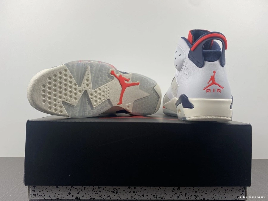 384664-104 Tinker Jordan - Retro 6 0303